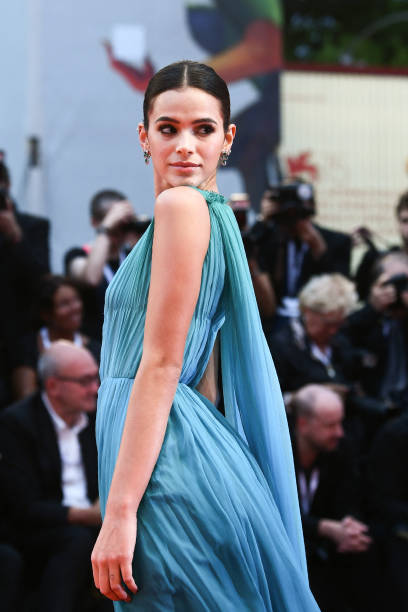 Actress Bruna Marquezine Arrives for the Premiere