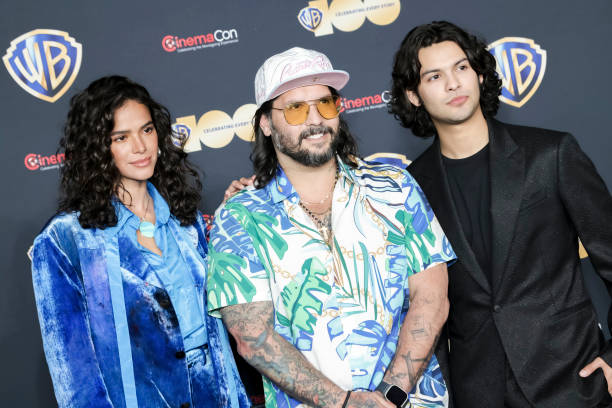 Bruna Marquezine Angel Manuel Soto and Xolo Maridu
