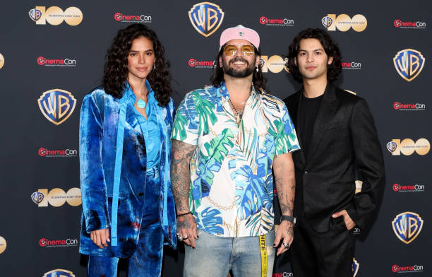 Bruna Marquezine Angel Manuel Soto and Xolo Maridu