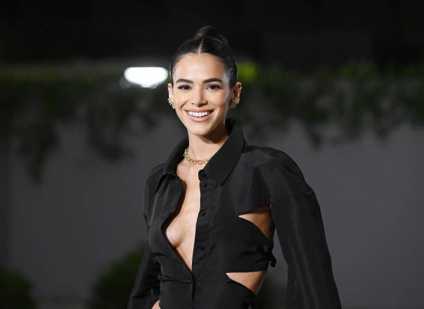 Bruna Marquezine at the Second Annual Academy Museum Gala held at the Academy Museum of Motion Pictures on October 15, 2022 in Los Angeles, California. — frame 36/39 (612×446)