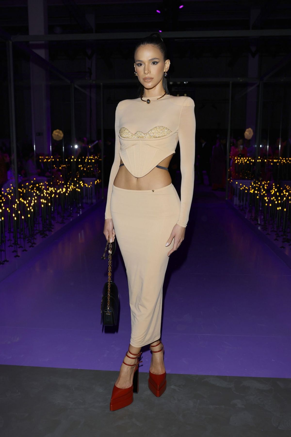 BRUNA MARQUEZINE at Versace Show at Milan Fashion Week 09/23/2022 (1200×1800)