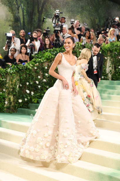 Bruna Marquezine Attends the 2024 Met Gala Celebra