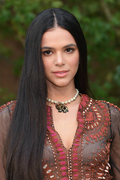 Bruna Marquezine attends the Christian Dior Womenswear Spring/Summer 2020 show as part of Paris Fashion Week on September 24, 2019 in Paris, France. — frame 12/65 (408×612)