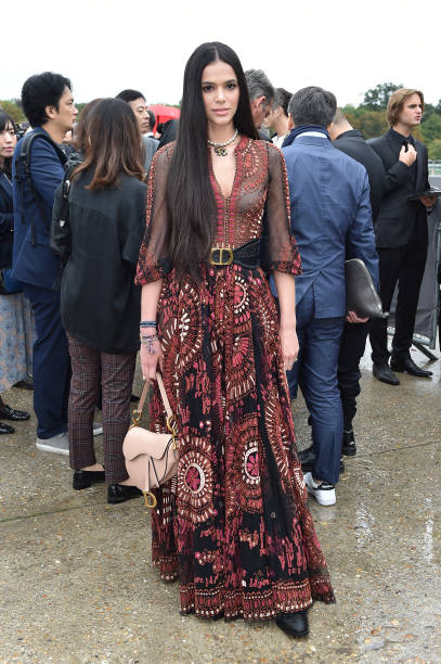 Bruna Marquezine — Christian Dior : Outside Arrivals -  Paris Fashion Week - Womenswear Spring Summer 2020