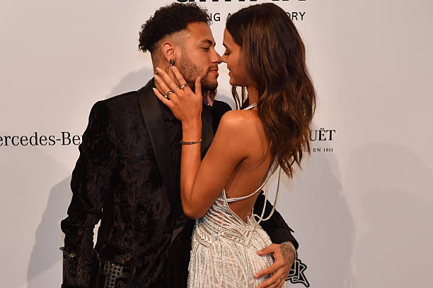 Bruna Marquezine Brazilian Psg S Footballer Neymar Junior and Girlf