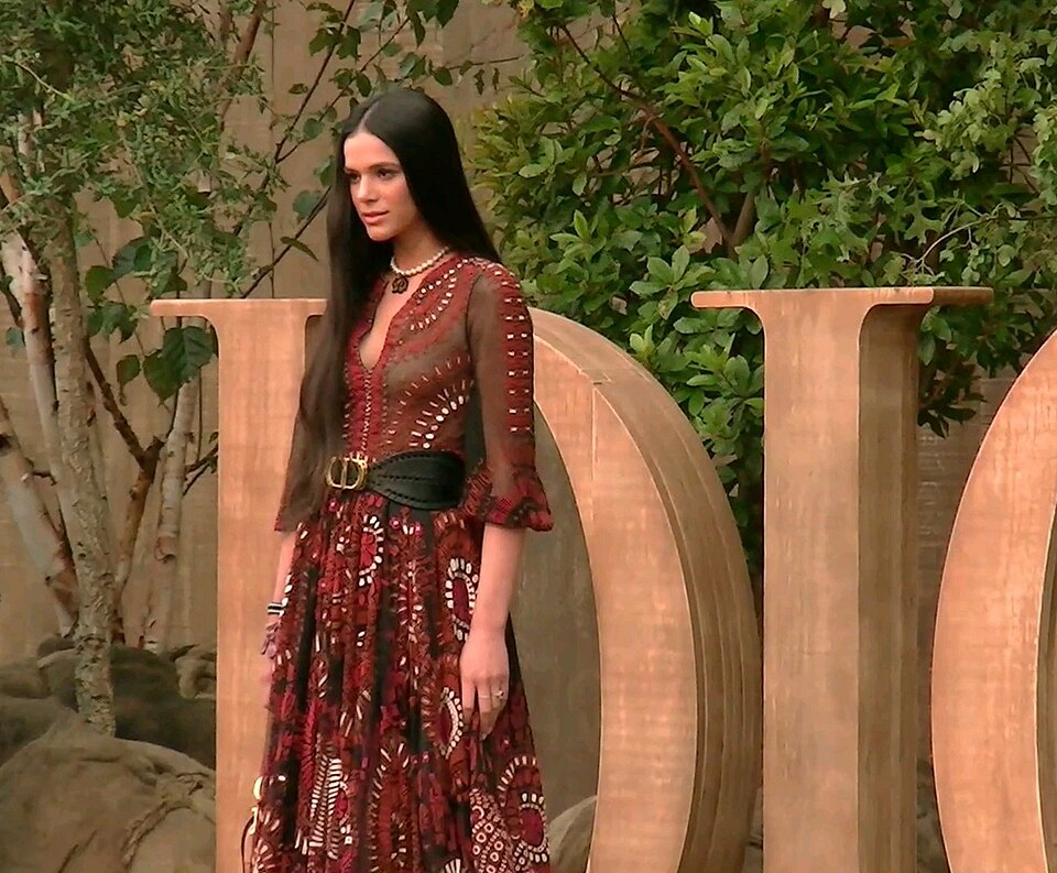 Bruna Marquezine Bruna Dior Fashion Show