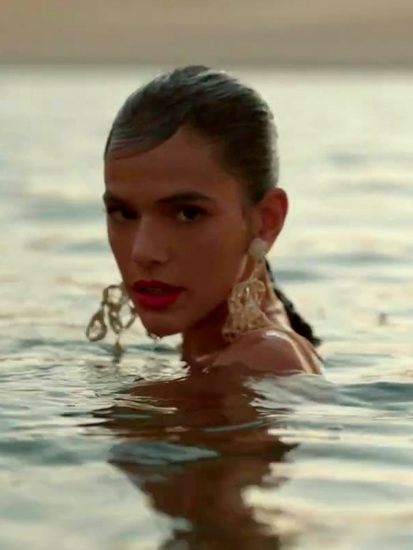 Bruna Marquezine Campanha Publicit Ria Da Marca Arezzo Protagonizad