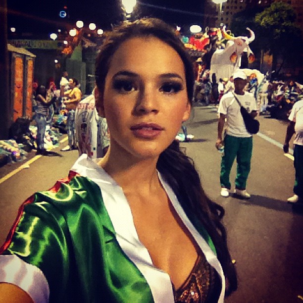 Bruna Marquezine General Ig Dom