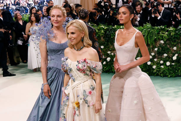 Uma Thurman, Tory Burch, and Bruna Marquezine attend the 2024 Costume Institute Benefit for "Sleeping Beauties: Reawakening Fashion" at The Metropolitan Museum of Art on May 06, 2024 in New York City. — frame 1/4 (612×408)